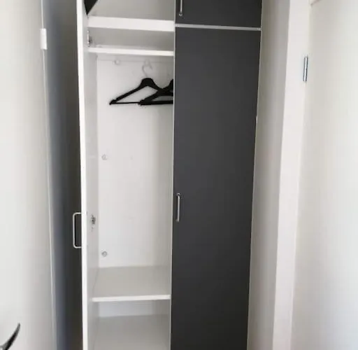 Tyylikaes Helsingin Sydaemessae Διαμέρισμα